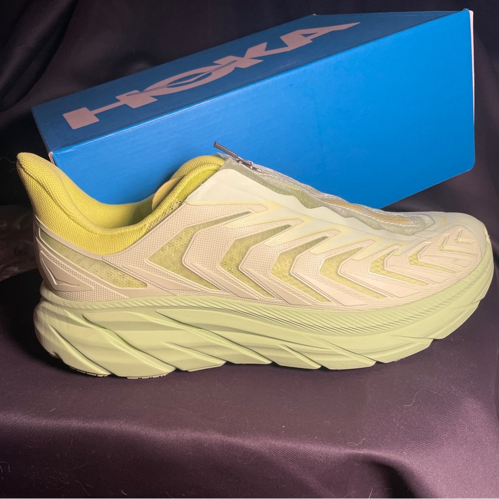 HOKA Project Clifton Men’s Size 10.5